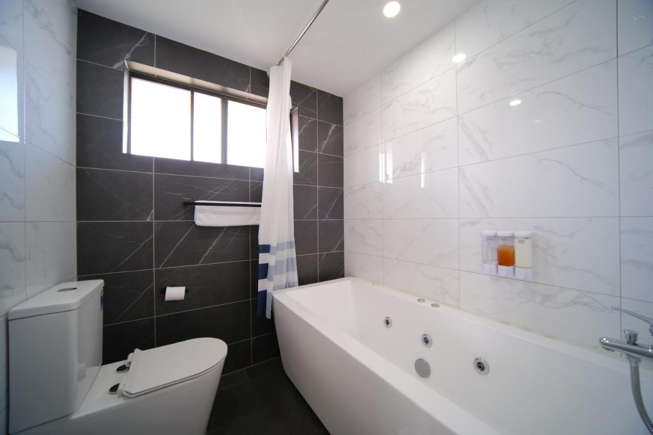 Lakeside Inn Wollongong Primbee ภายนอก รูปภาพ