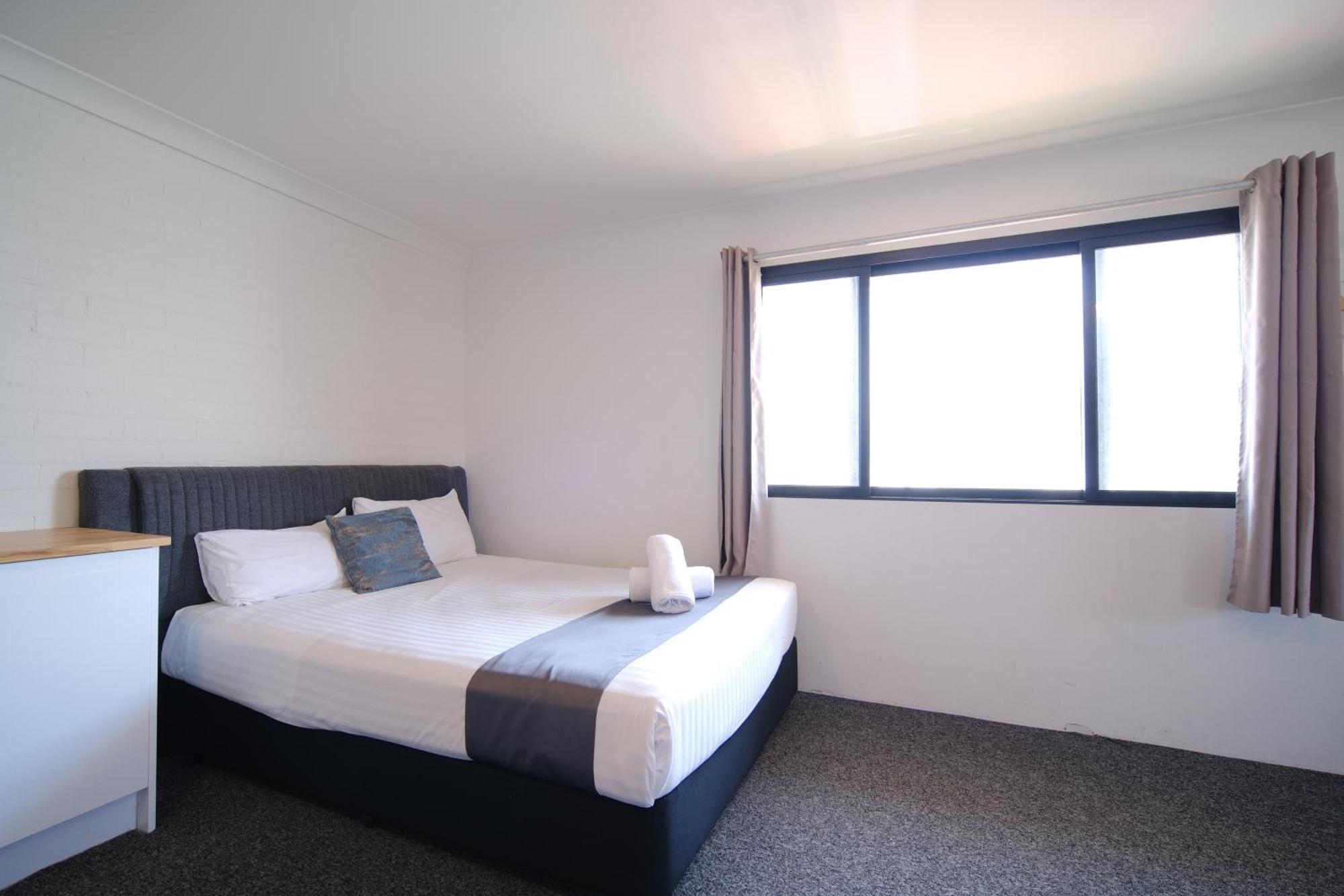 Lakeside Inn Wollongong Primbee ภายนอก รูปภาพ