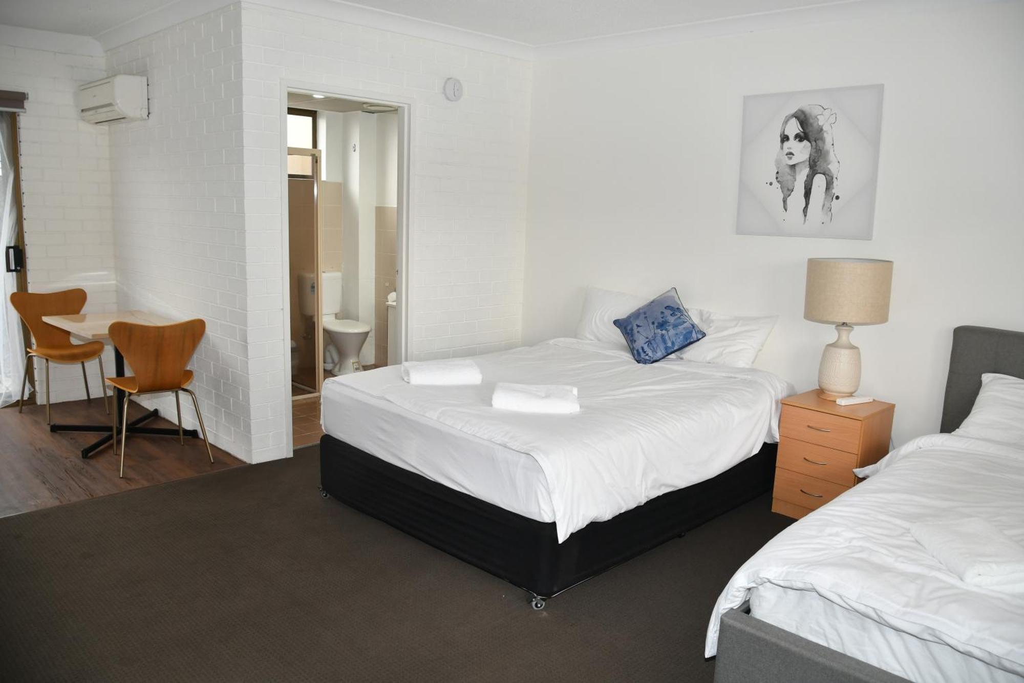 Lakeside Inn Wollongong Primbee ภายนอก รูปภาพ