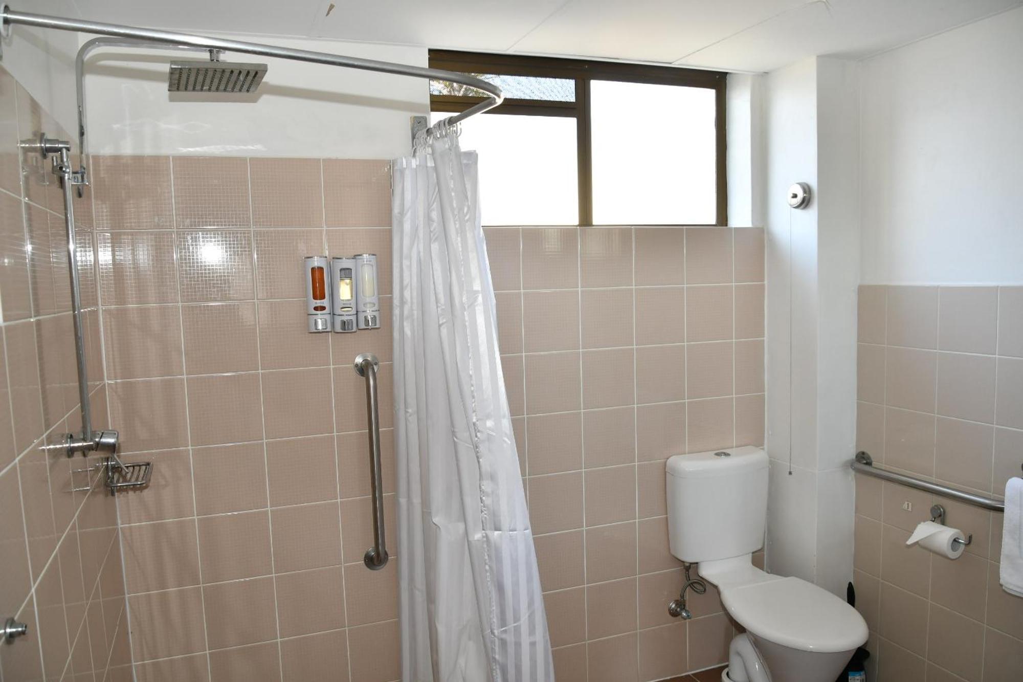 Lakeside Inn Wollongong Primbee ภายนอก รูปภาพ