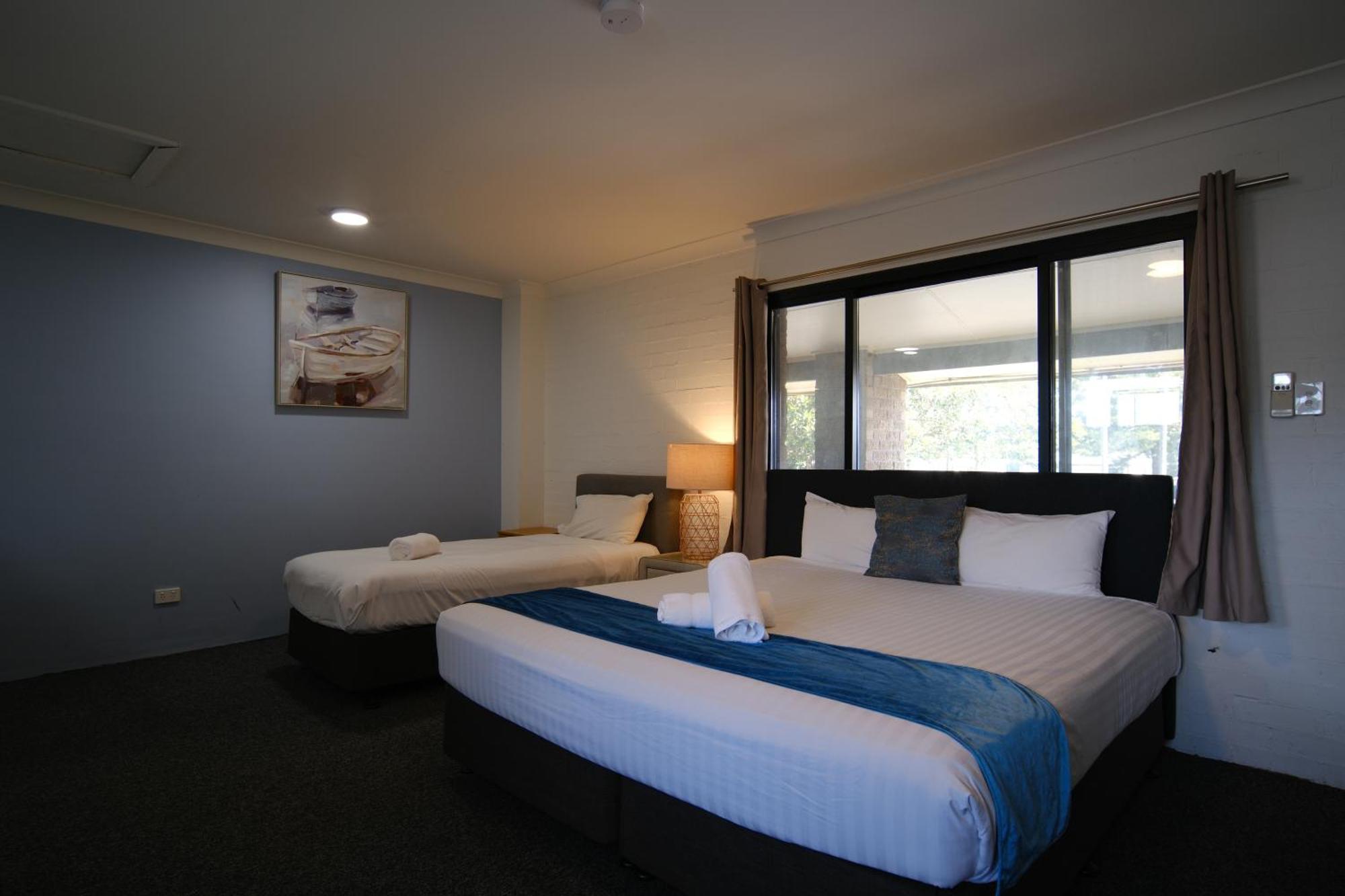 Lakeside Inn Wollongong Primbee ภายนอก รูปภาพ